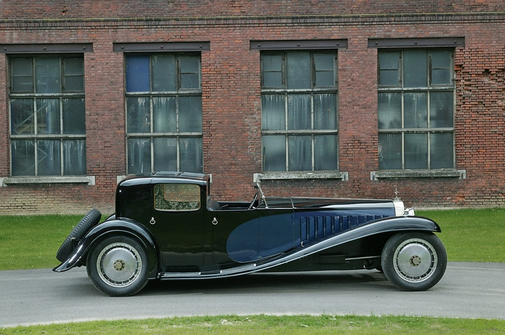 Bugatti Type 41 Royale Coupé Napoleon (1930) фото с сайта: https://i.pinimg.com/736x/a9/1e/c2/a91ec21ae6ded84eafcd940c3932cc2a.jpg