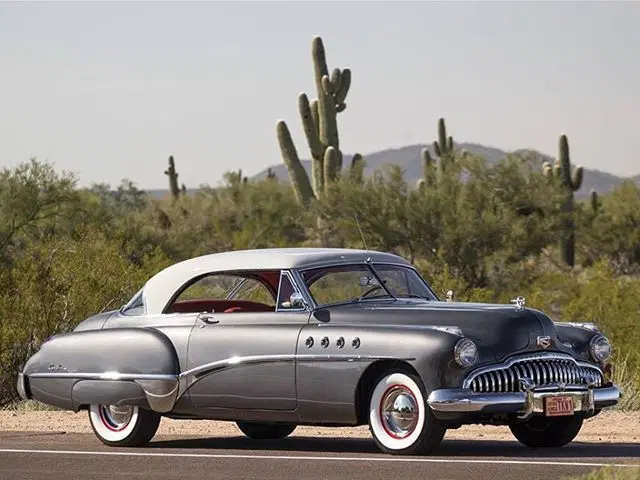 Buick Roadmaster Riviera (1949). Фото с сайта: https://i.pinimg.com/736x/8d/2d/92/8d2d9295166b2c997f531fc7b84ee2f2.jpg