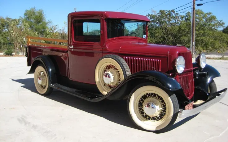 Ford Model B Pickup Truck (1933), Фото с сайта: https://i.pinimg.com/736x/79/d5/de/79d5de49a78778f0ede86929536297ef.jpg