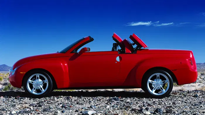 Chevrolet SSR (2003-2006), фото с сайта: https://a.d-cd.net/fb25cbes-960.jpg