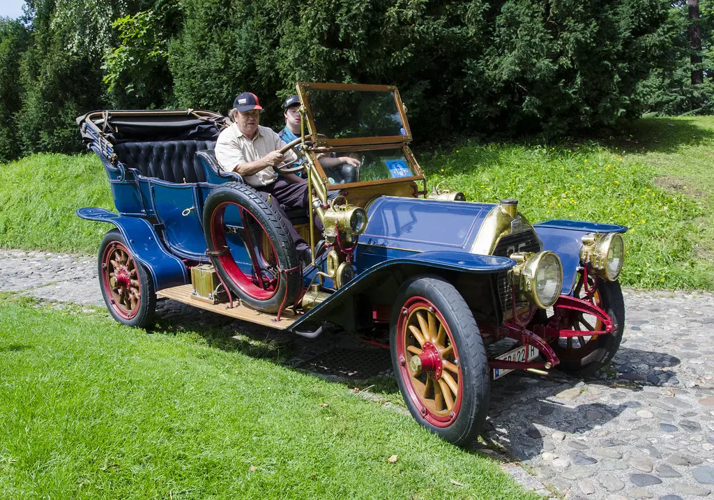 Peugeot Type 81B Double Phaeton (1906) Фото с сайта: https://live.staticflickr.com/8281/7731220248_128d13ee2b_b.jpg
