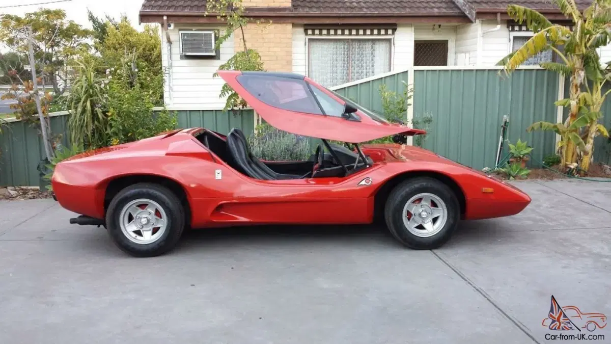 Purvis Eureka (1974-1991) Фото с сайта: https://car-from-uk.com/ebay/carphotos/full/ebay942931.jpg