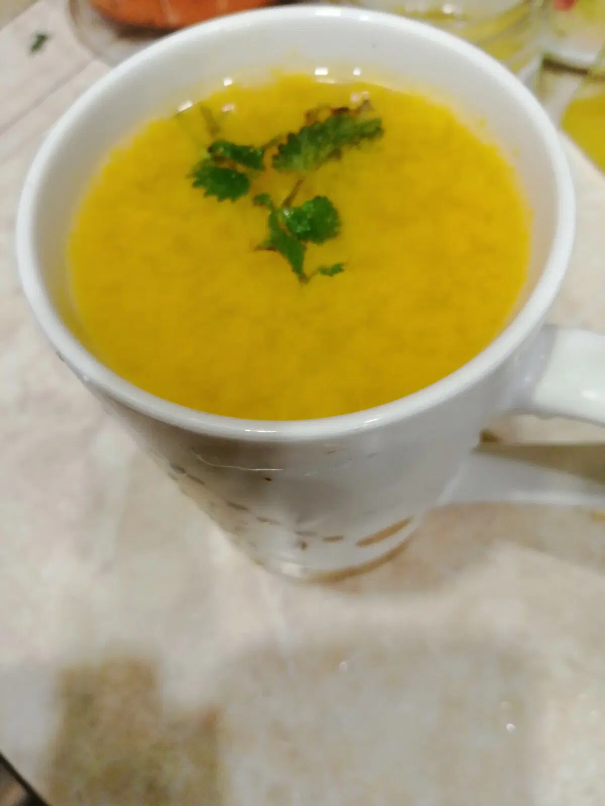 Ламповый теплый Вомбат. Облепиховый чай.