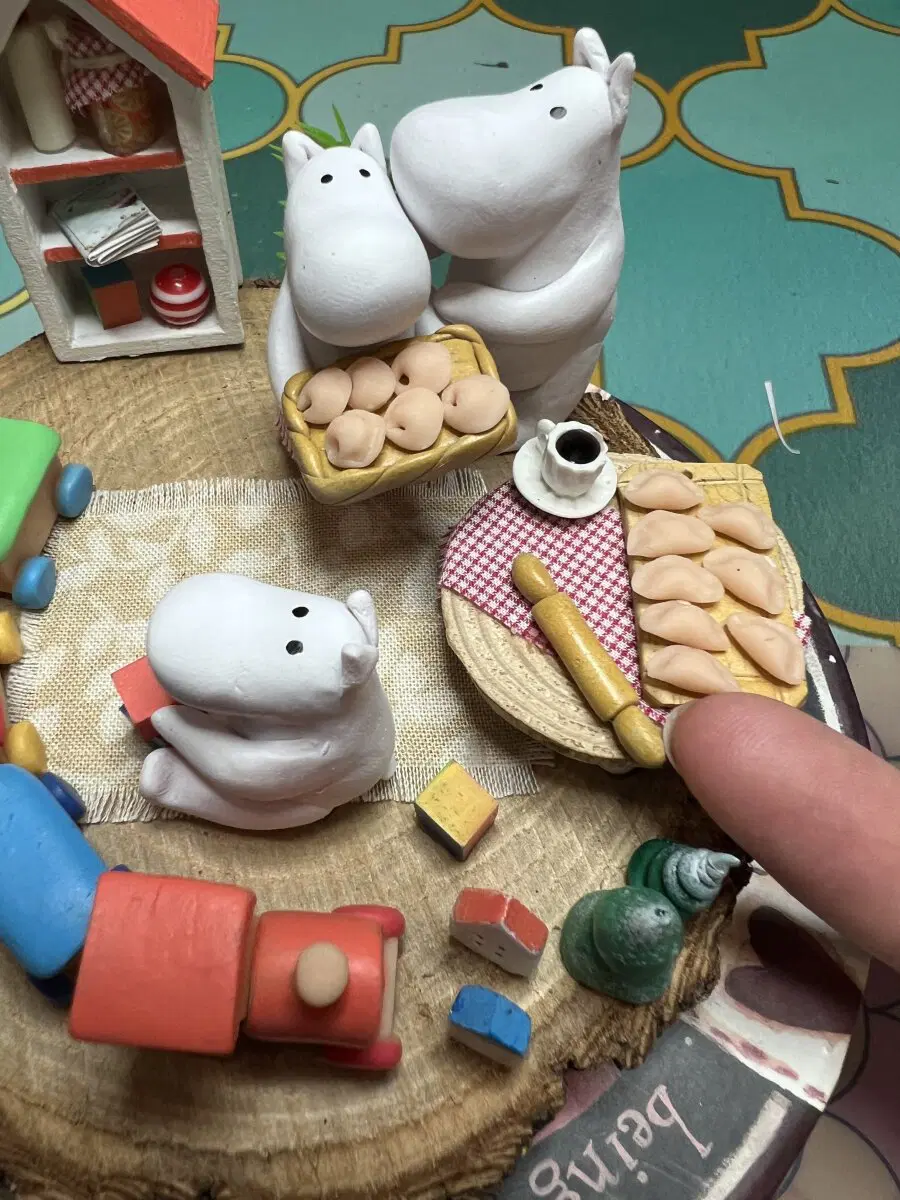 Палец для понимания масштаба)