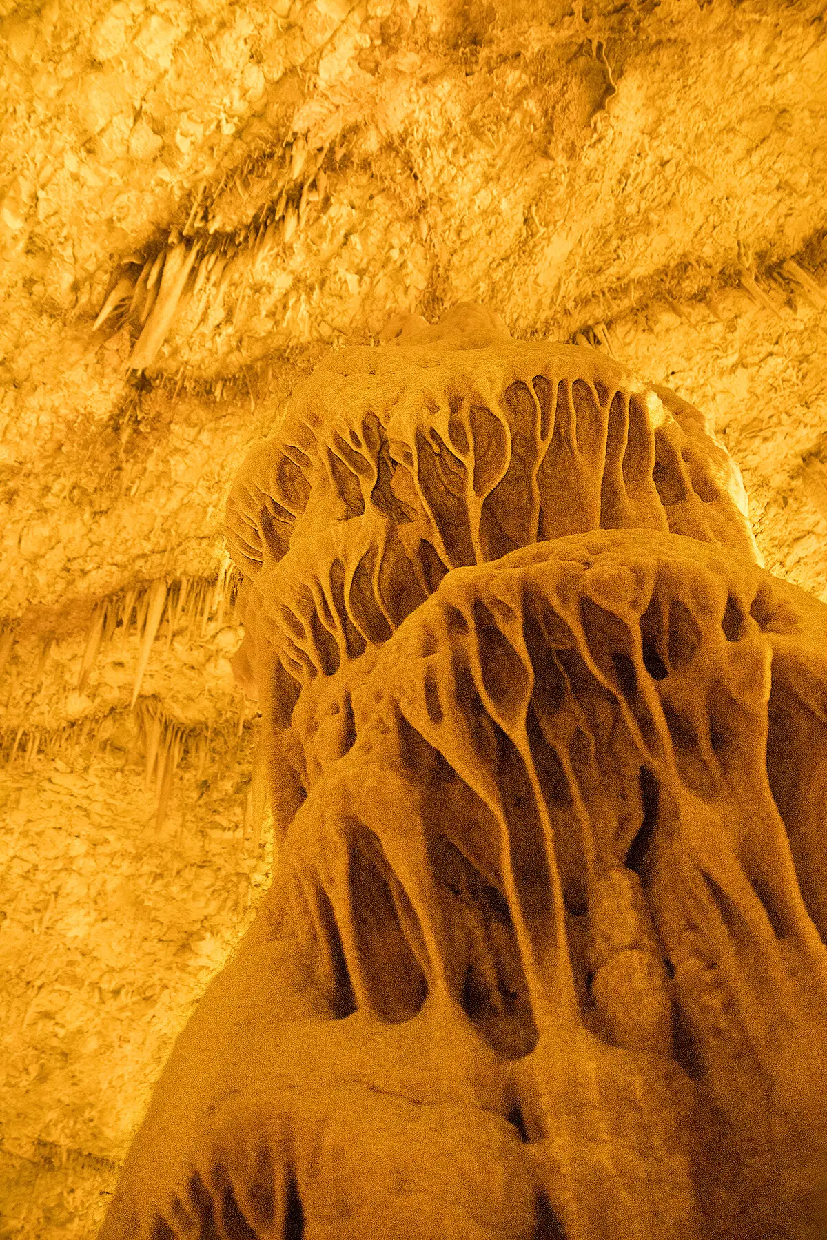 Галопом по ЕВРОпам. В пещере у гномов.