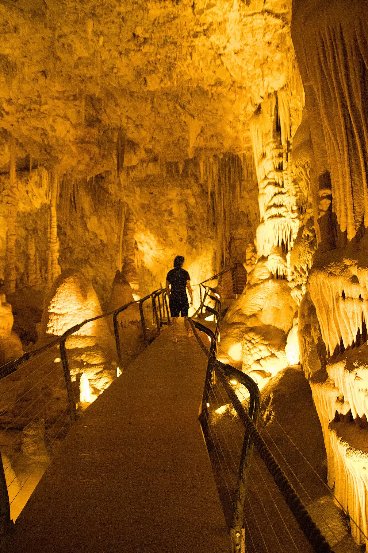 Галопом по ЕВРОпам. В пещере у гномов.