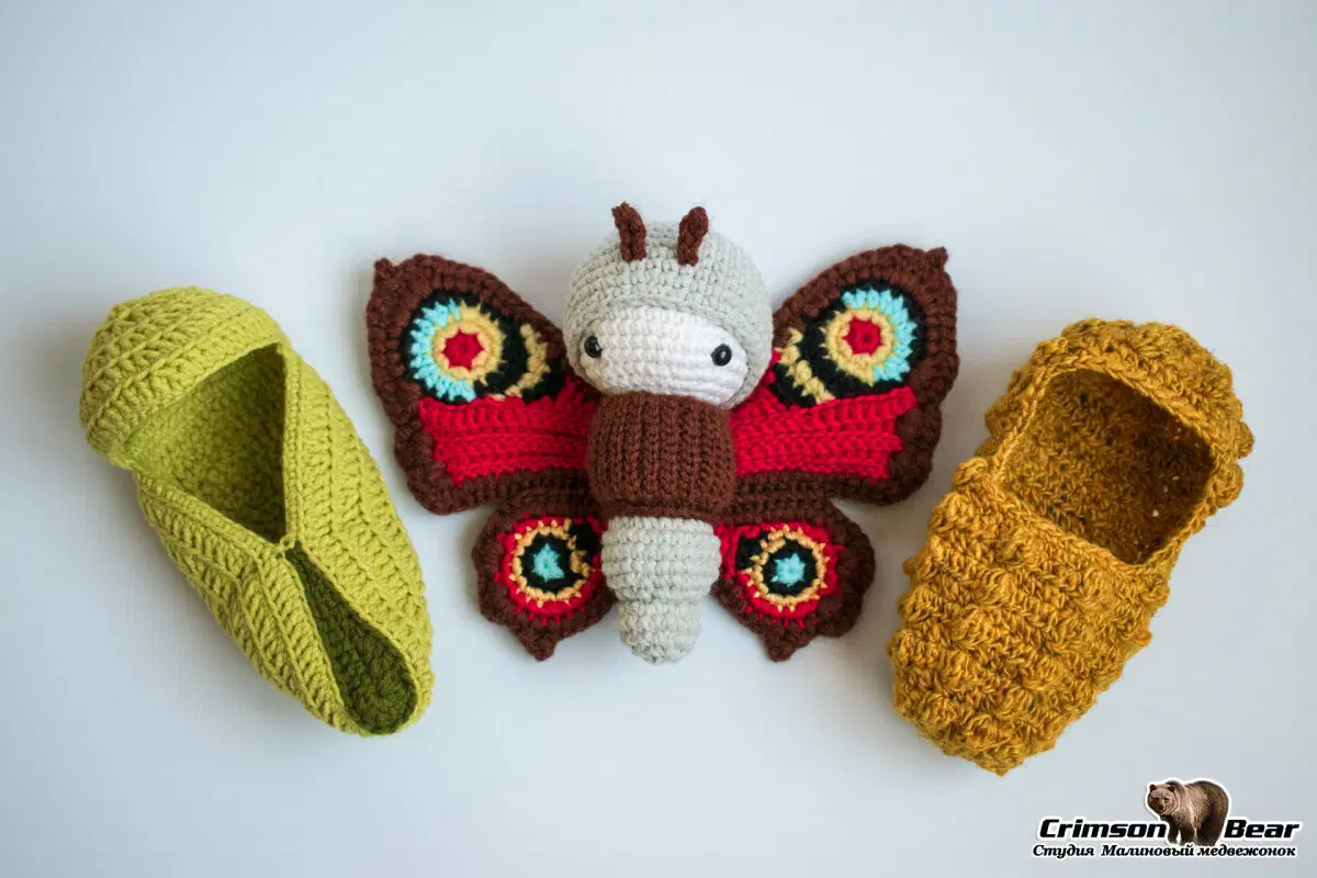 Пояс с крылышками и шапочка снимаются