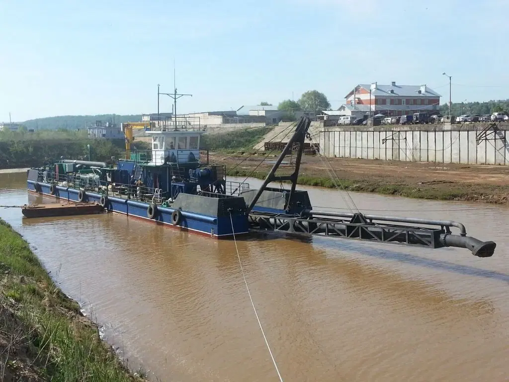 Земснаряды бывают разные.