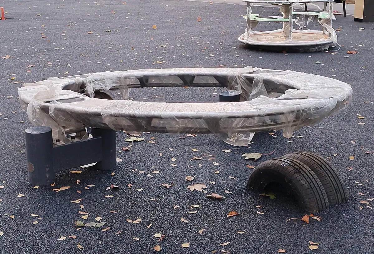 Сооружение на детской площадке.