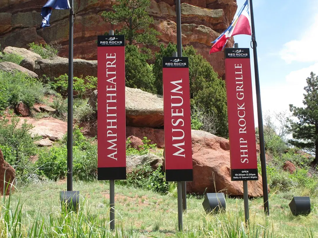 Red Rocks Park & Amphitheatre. «Красные Скалы» парк и амфитеатр.