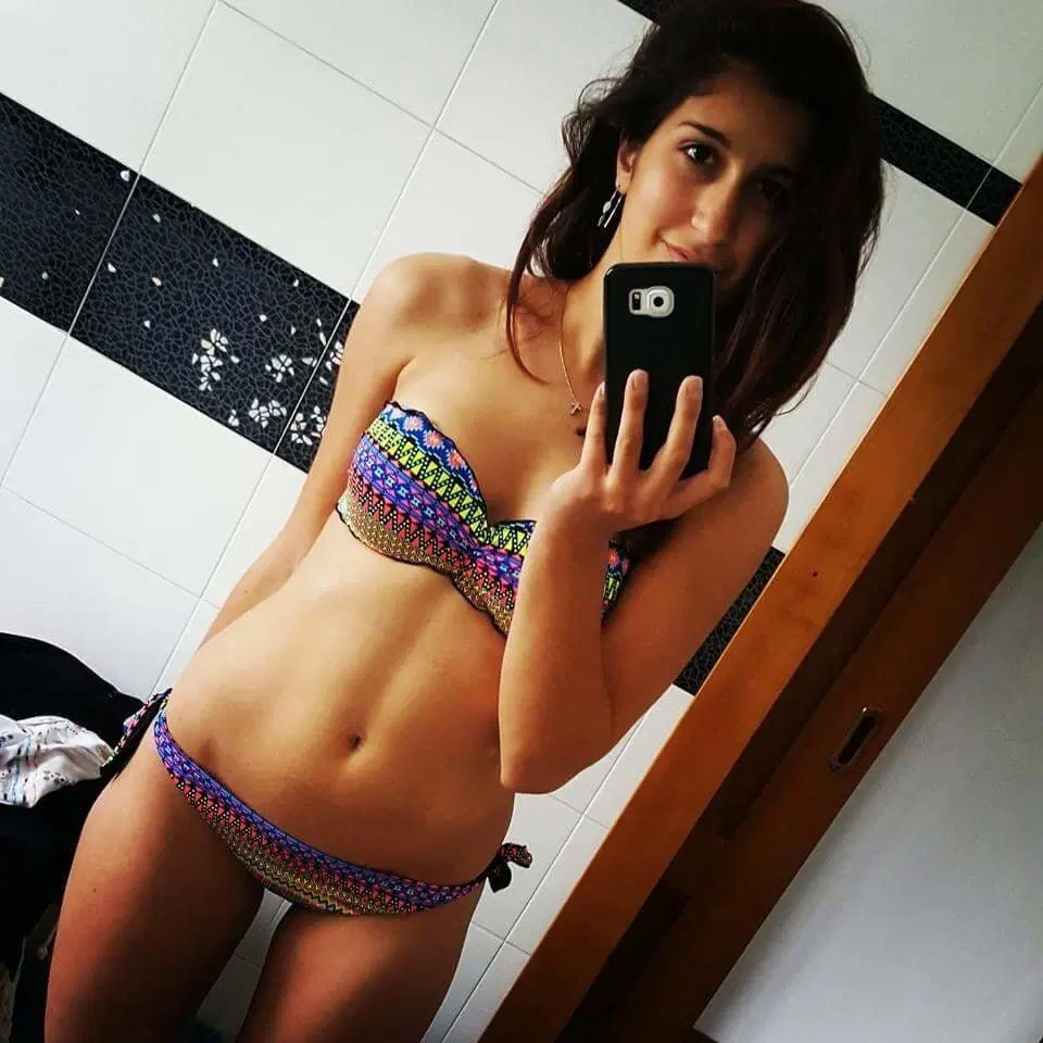 Девушки сами себя