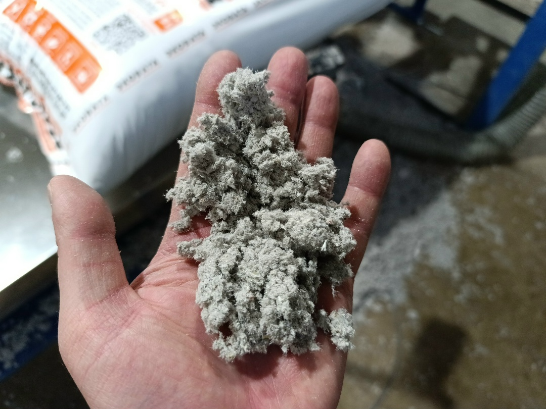 Как газеты перерабатывают в утеплитель