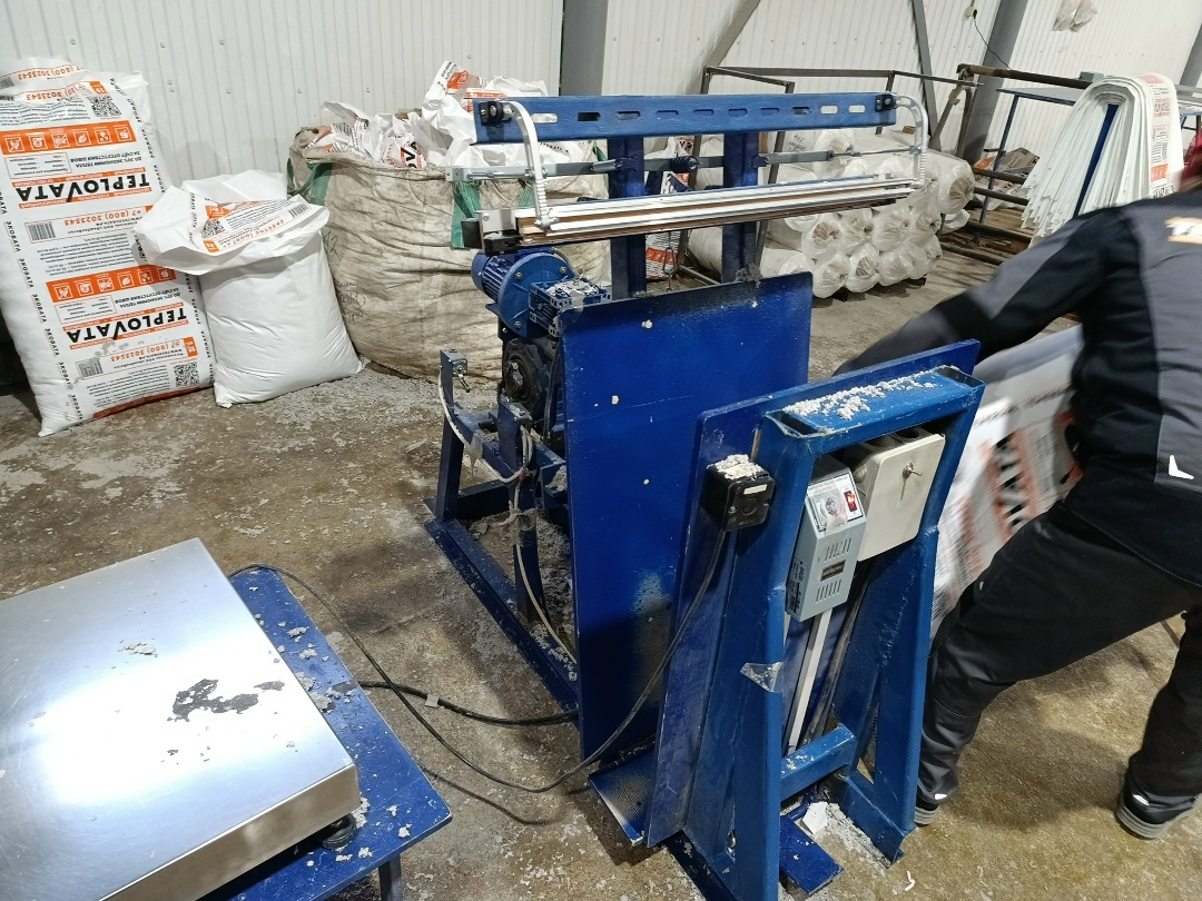 Как газеты перерабатывают в утеплитель