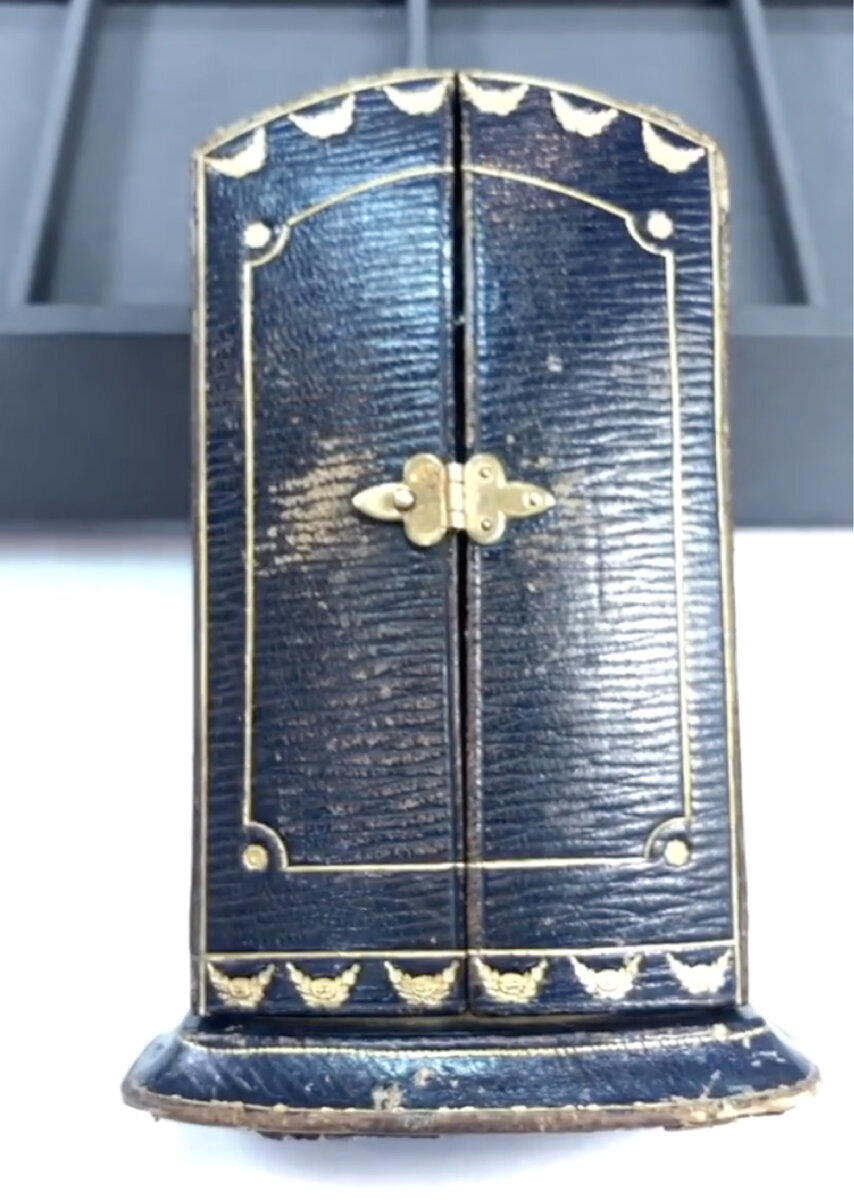 Вот такую красоту подарил, это вам не айфон