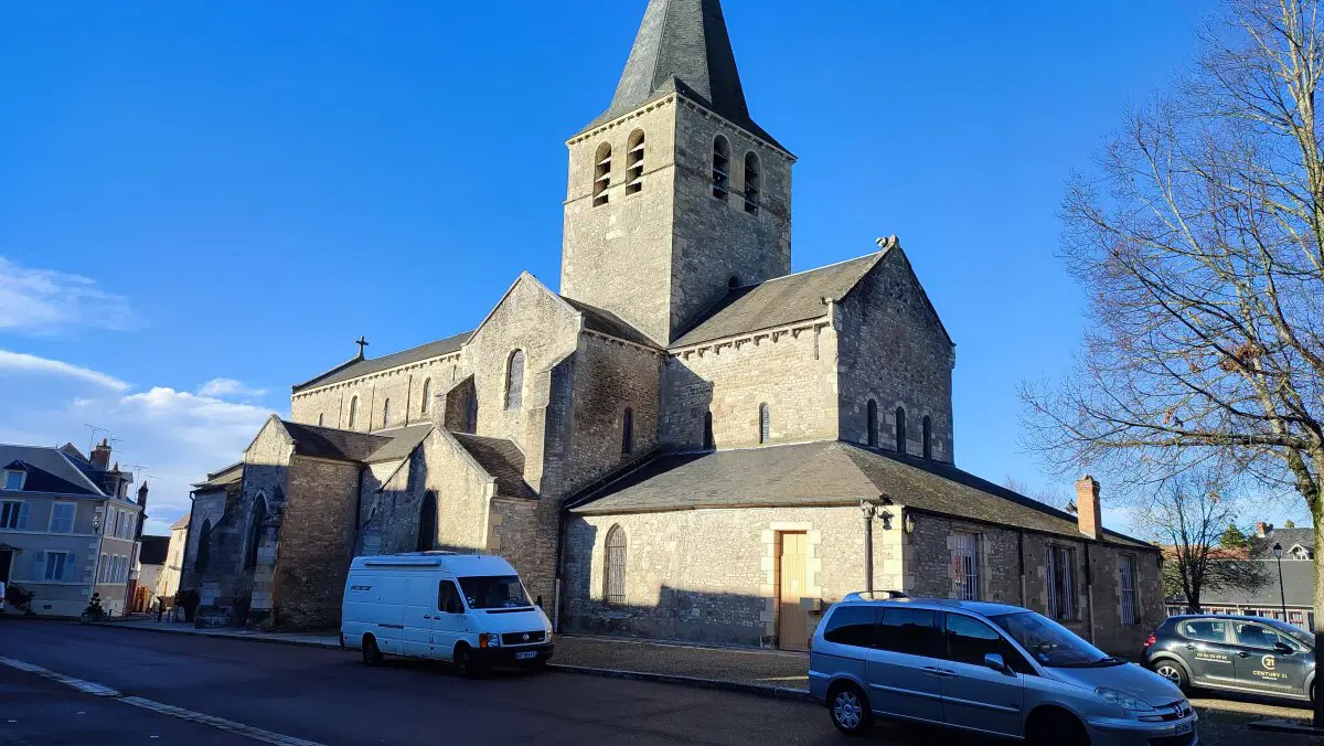 Церковь 12 века.