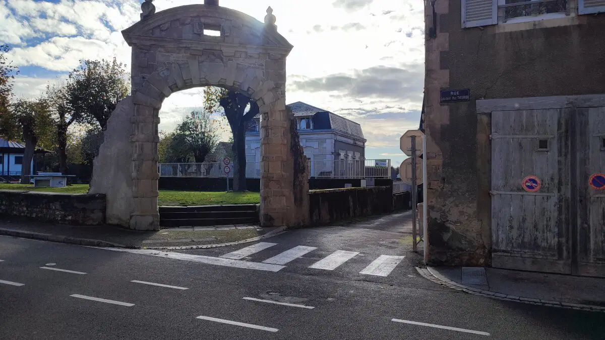Вход в центральный парк.