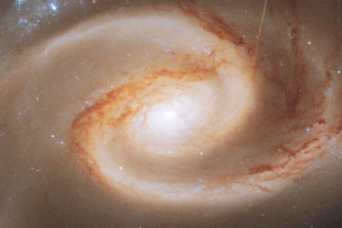 "Сердце" UGC 1810 / © NASA, ESA, and the Hubble Heritage Team (STScI/AURA)