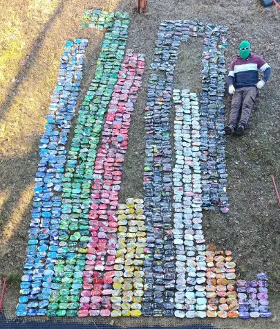 Банки каких цветов чаще все валяются на улице?⁠