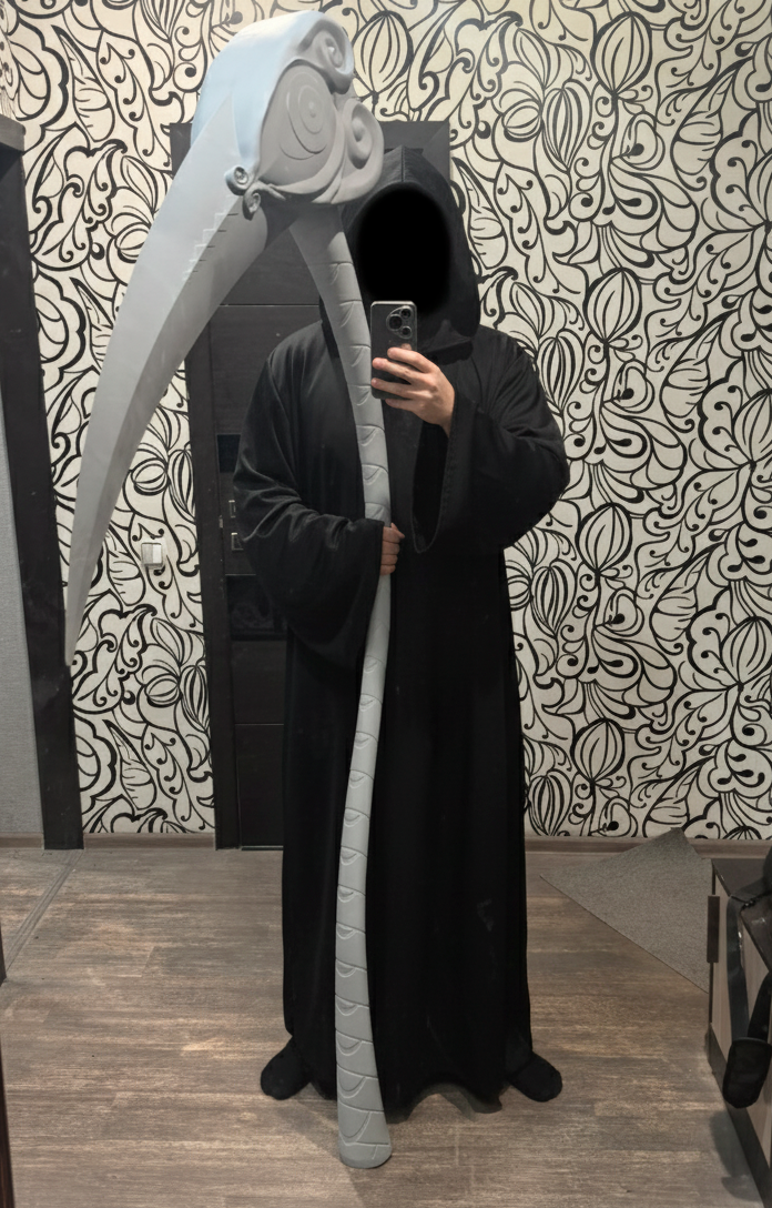 Коса Танатоса из игры Хейдс