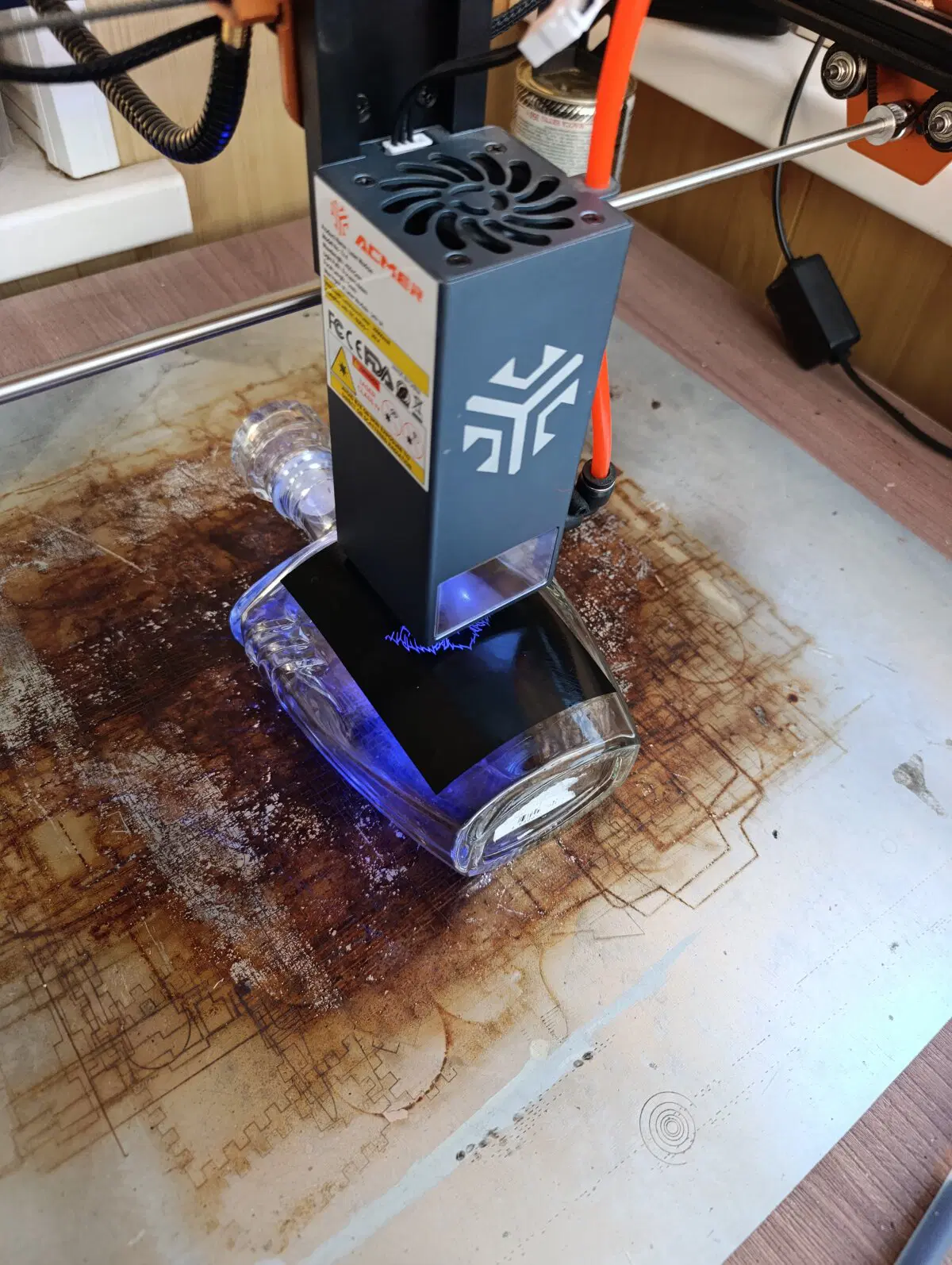 Простенький рисунок, 10 минут гравировки.