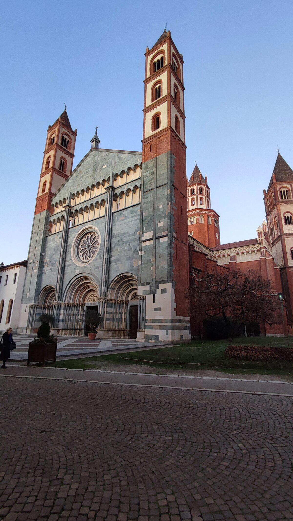 Есть тут что то русское. 