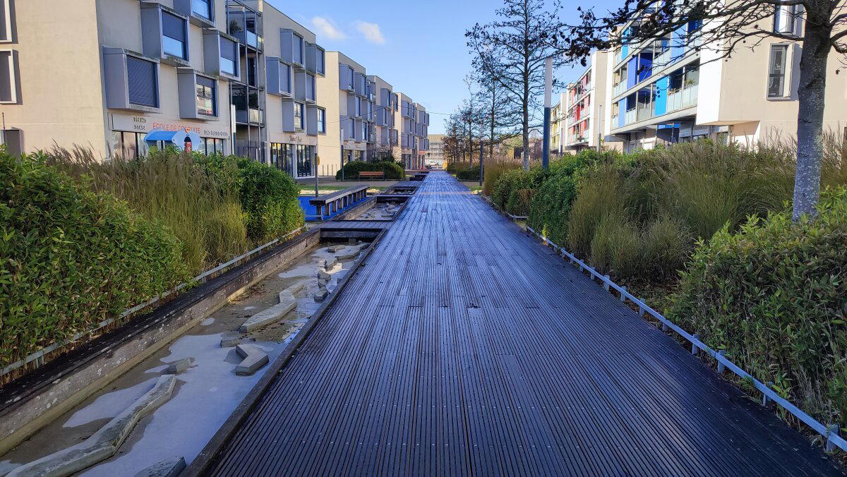 Дворик мне понравился.