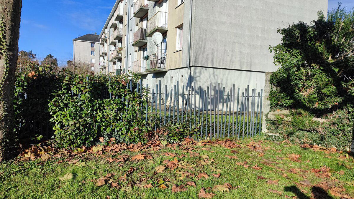 Огороженные дворы.