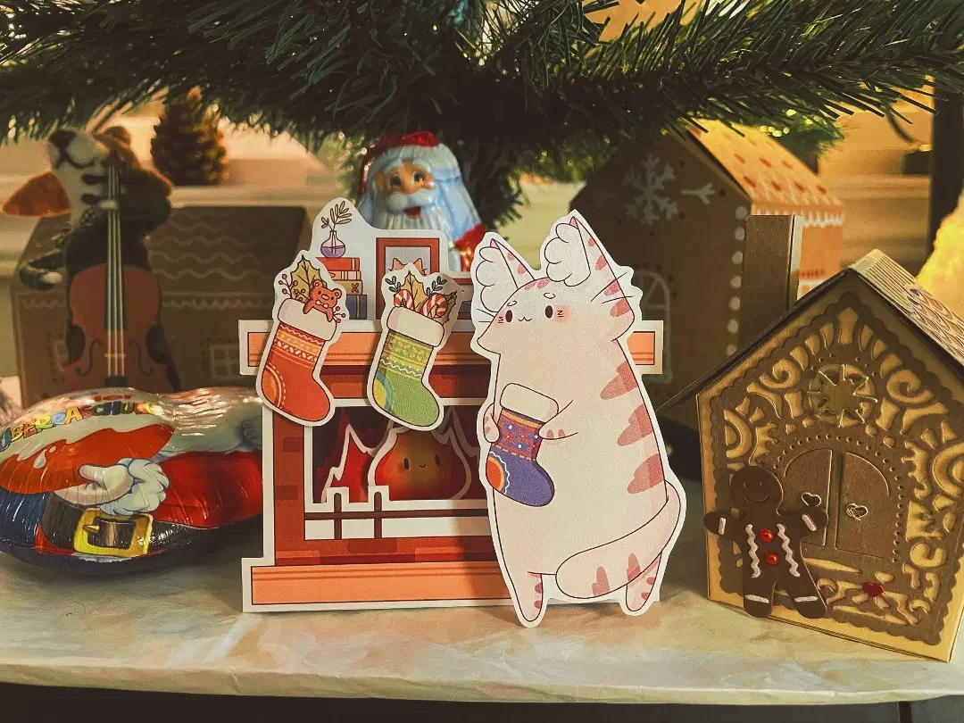 Склей себе новогоднего котика