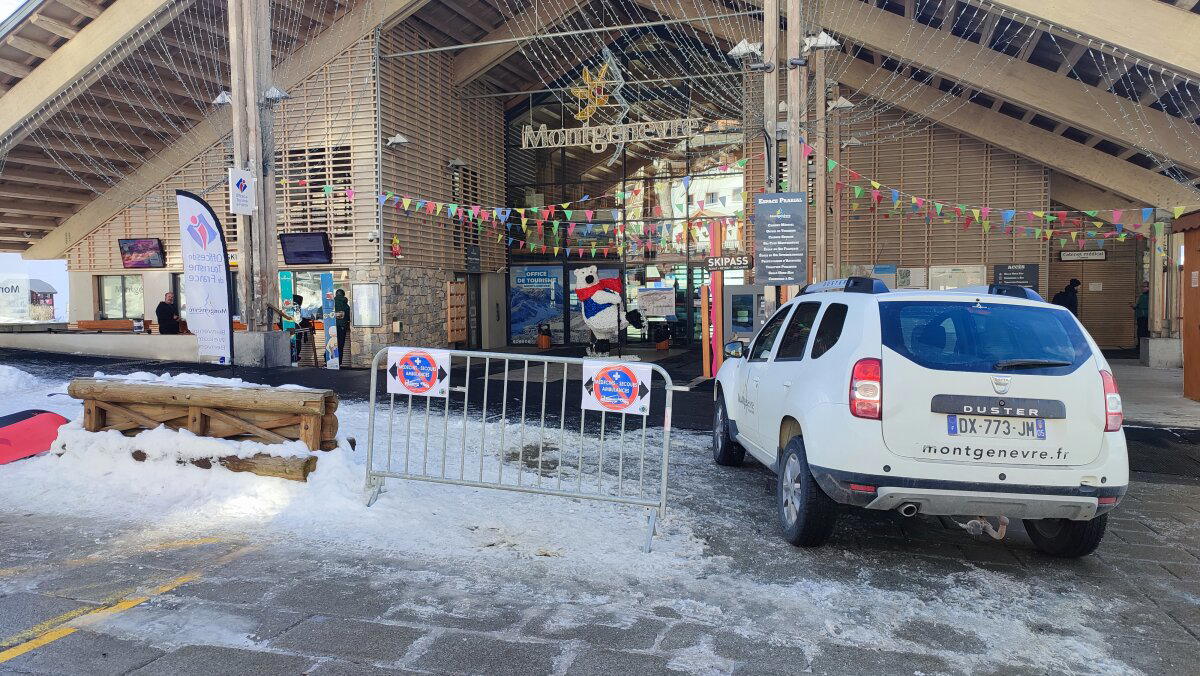 Центр деревни.