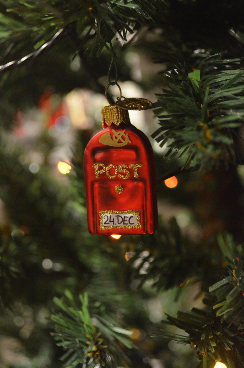 Вы уже украсили ёлочку? Показывайте! Мы уже как 2 недели это сделали х))