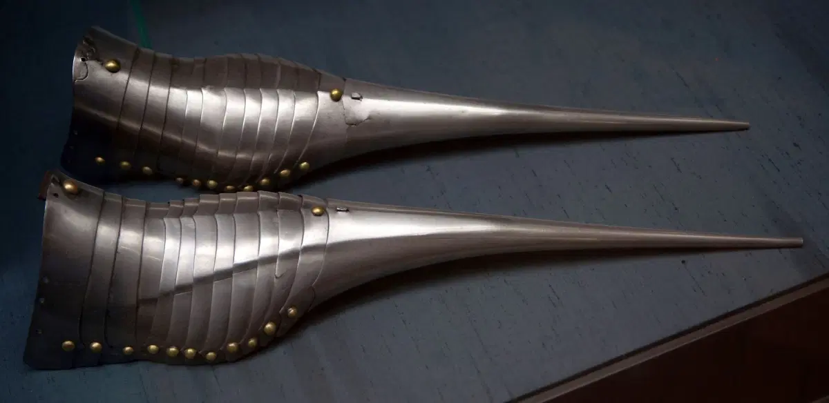 Сабатоны или саботины. Для хождения носок отстёгивался.