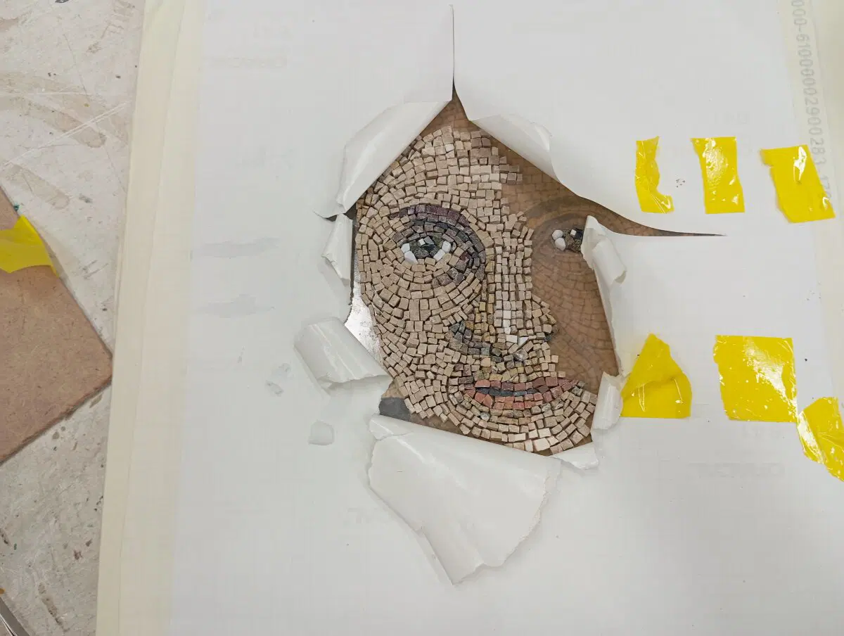 Мозаичный портрет