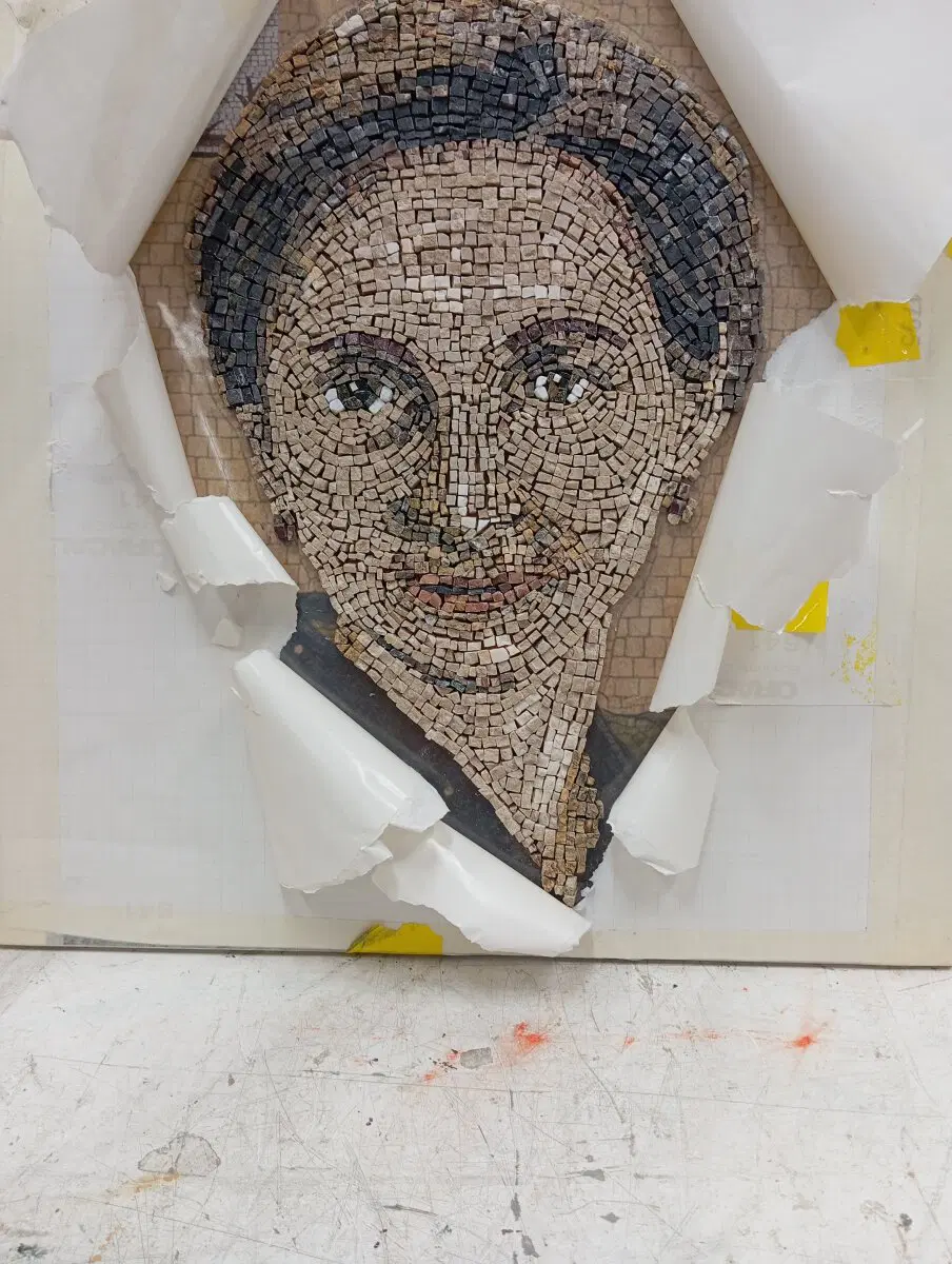 Мозаичный портрет