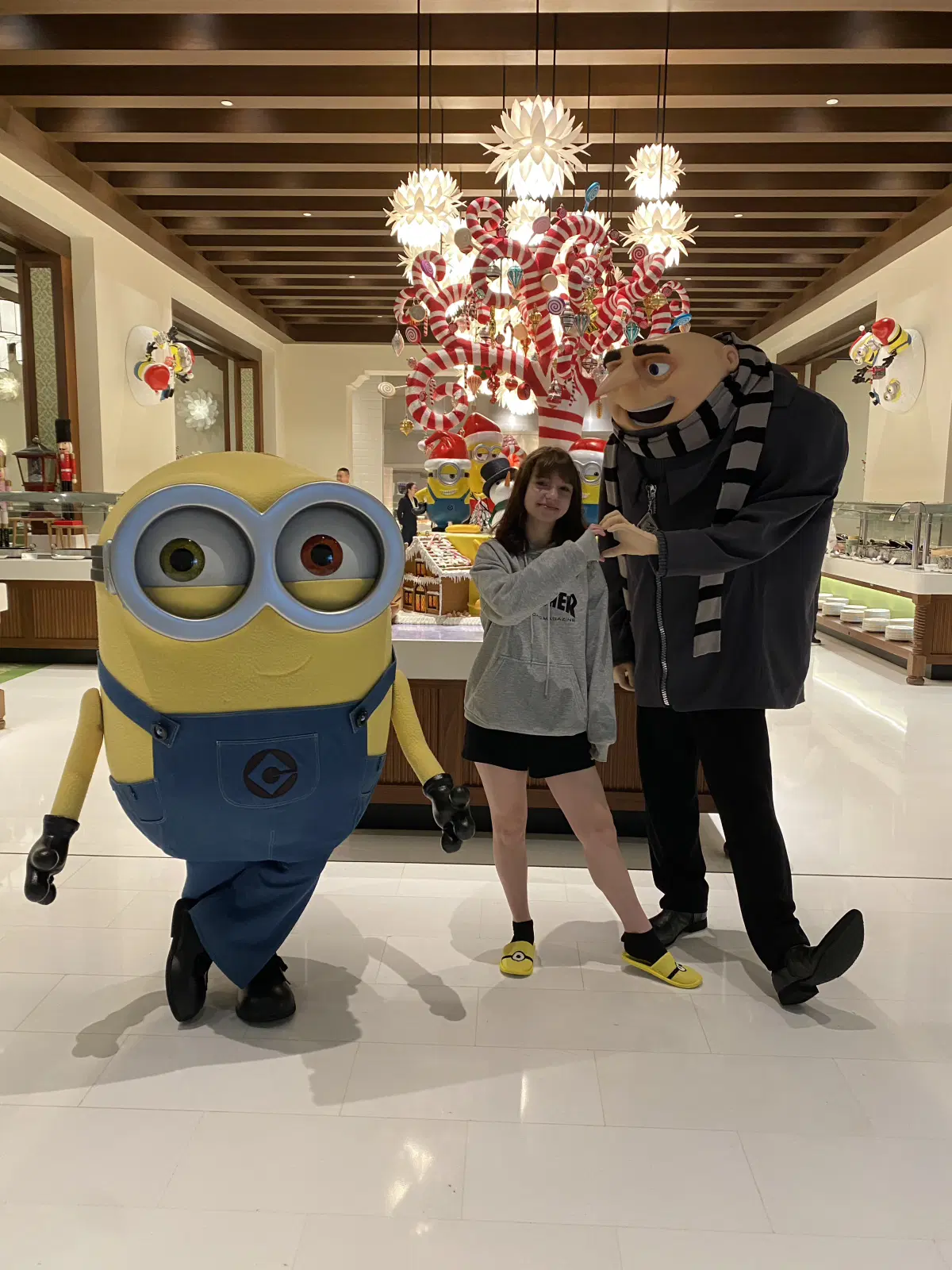 А на следующее утро в ресторане наступило Рождество. :)