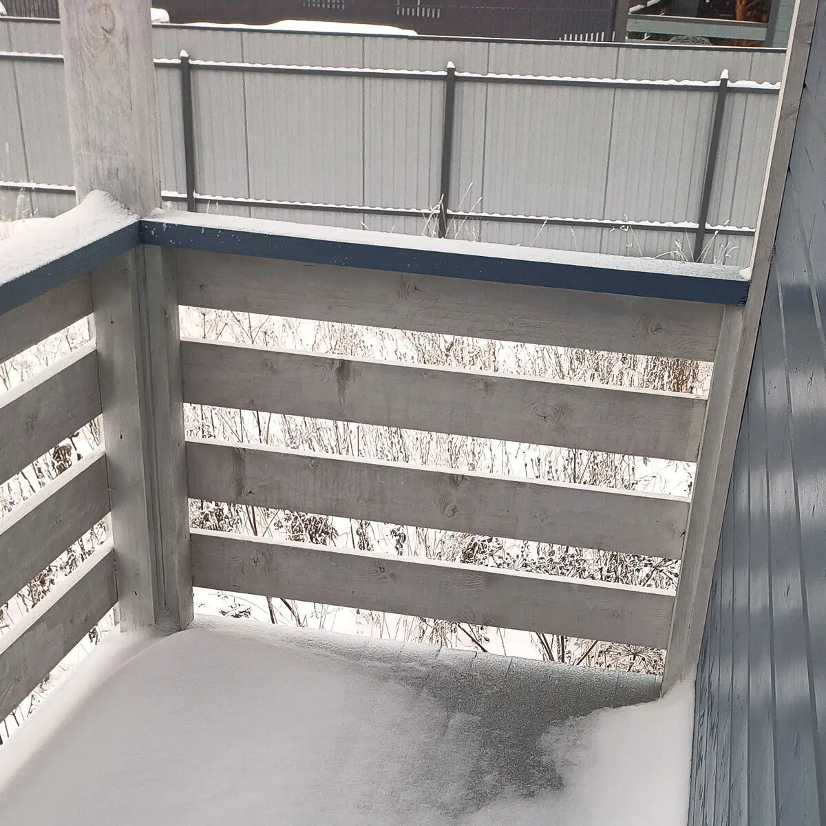 Каркасник к успеху шёл... Но не хватило рулона скотча