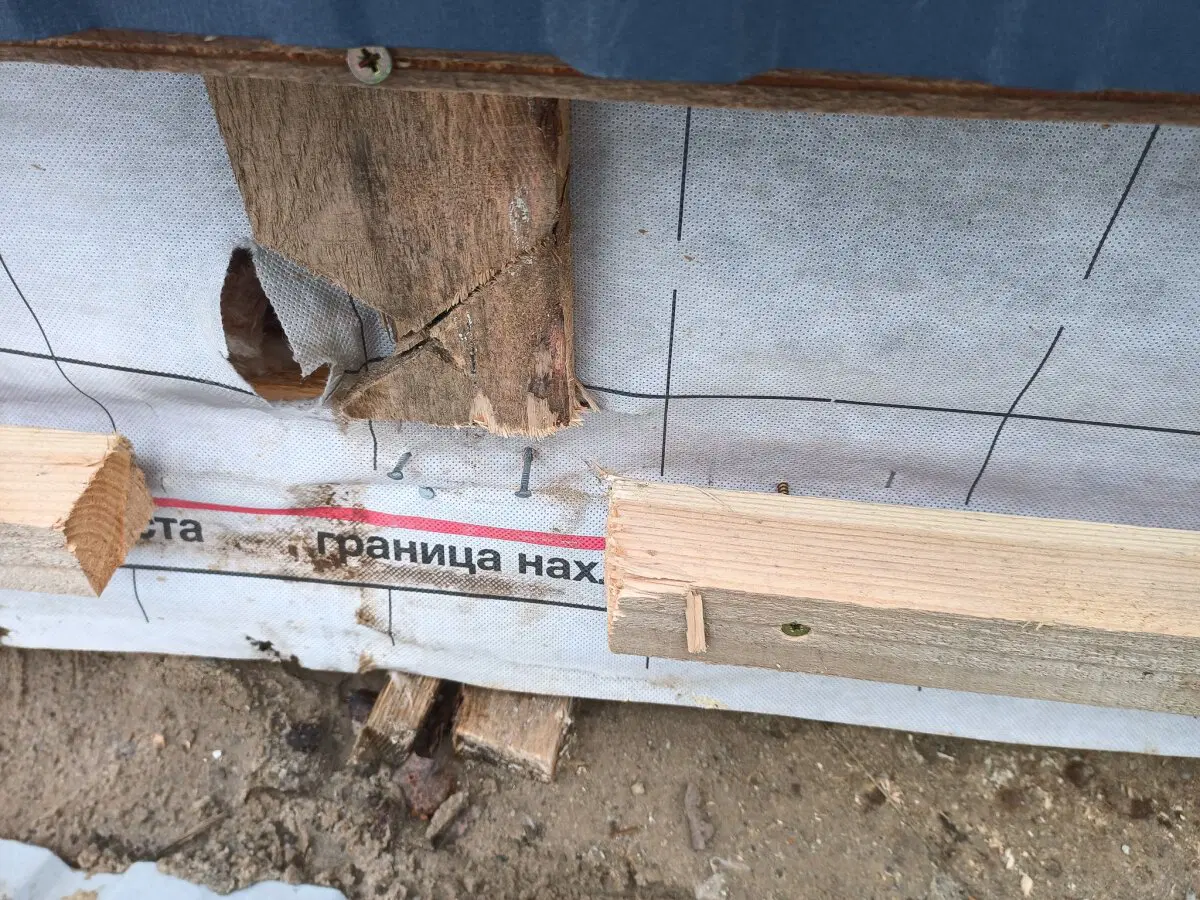 А у вас плоскокрышие! Или опять "ястроитель, строил для себя, но потом решил продать". Осматриваем модный каркасник