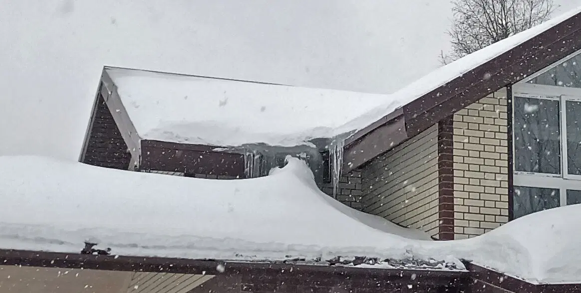 Каркасный псевдодом, построенный "я строителем" на продажу "для себя". Очередной технадзор дома перед покупкой