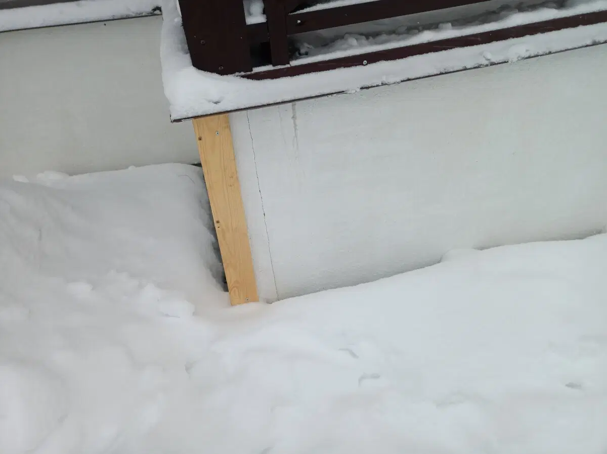 Каркасный псевдодом, построенный "я строителем" на продажу "для себя". Очередной технадзор дома перед покупкой