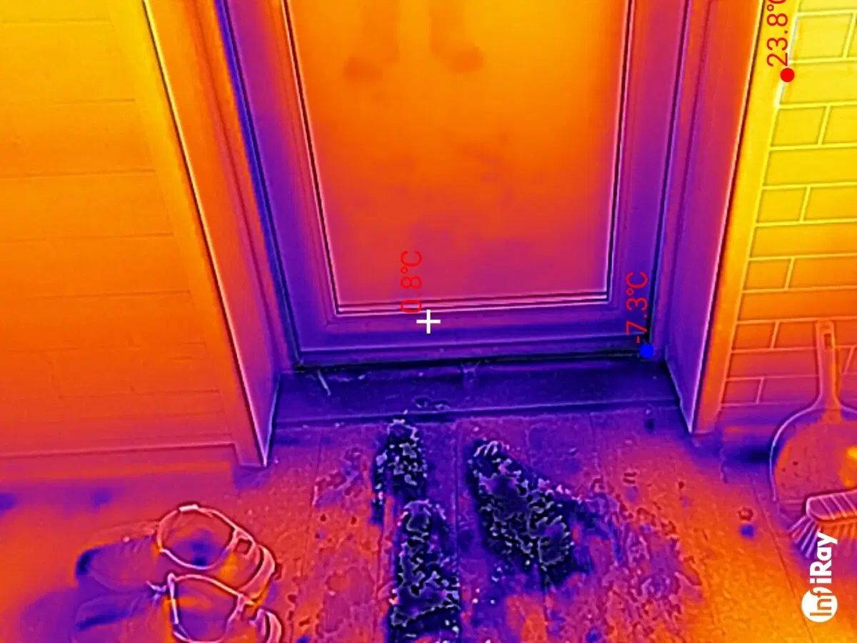 Каркасный псевдодом, построенный "я строителем" на продажу "для себя". Очередной технадзор дома перед покупкой