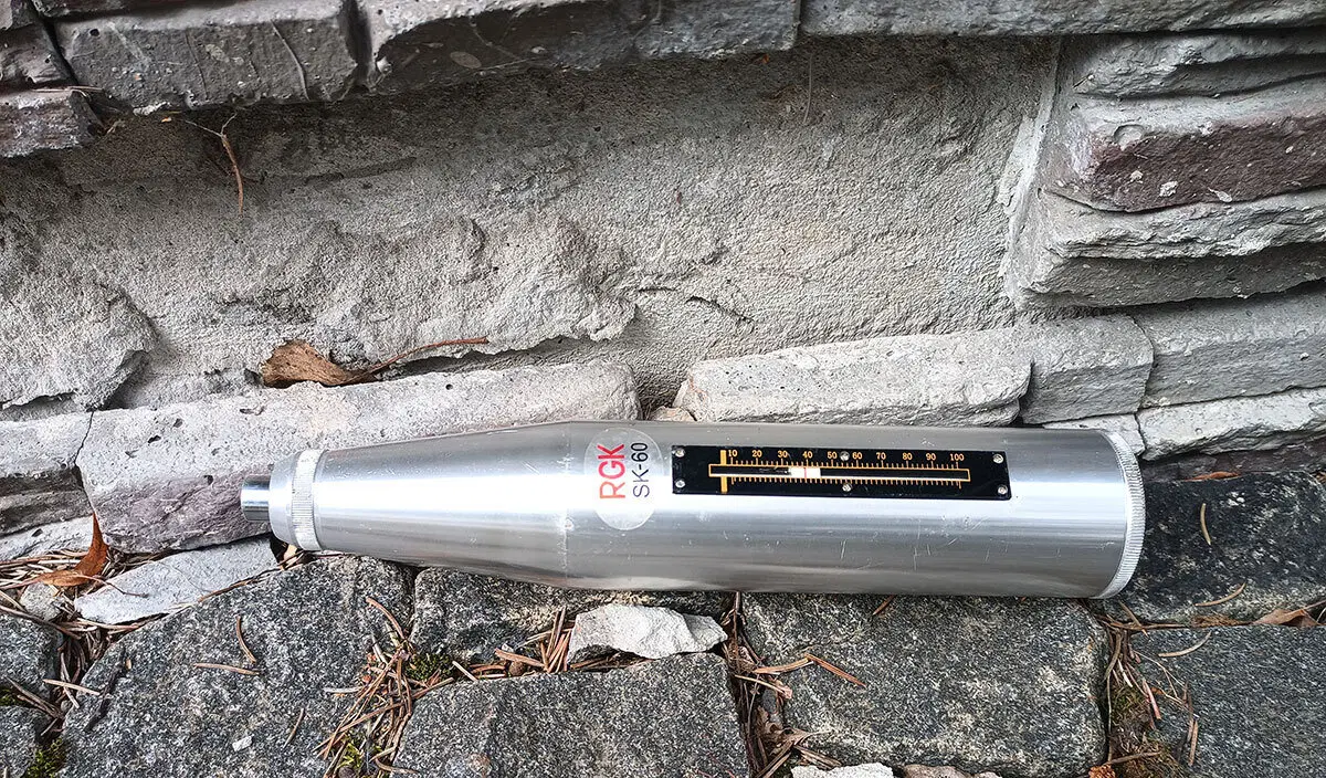 Богатые тоже плачут. И хотят впарить руины задорого. Или, как я не дал заказчикам купить поместье за 50 млн. рублей