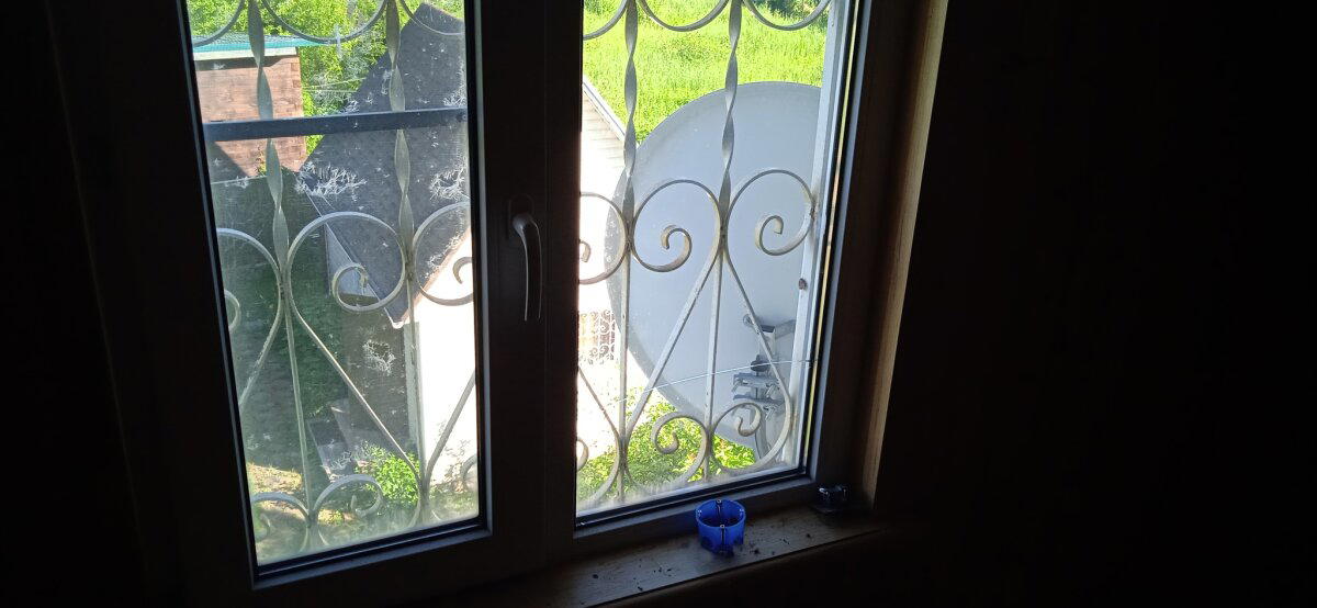 Щеледомный замок. Или, как мы осматривали очередное брусовое поделие, выдаваемое за жилой дом