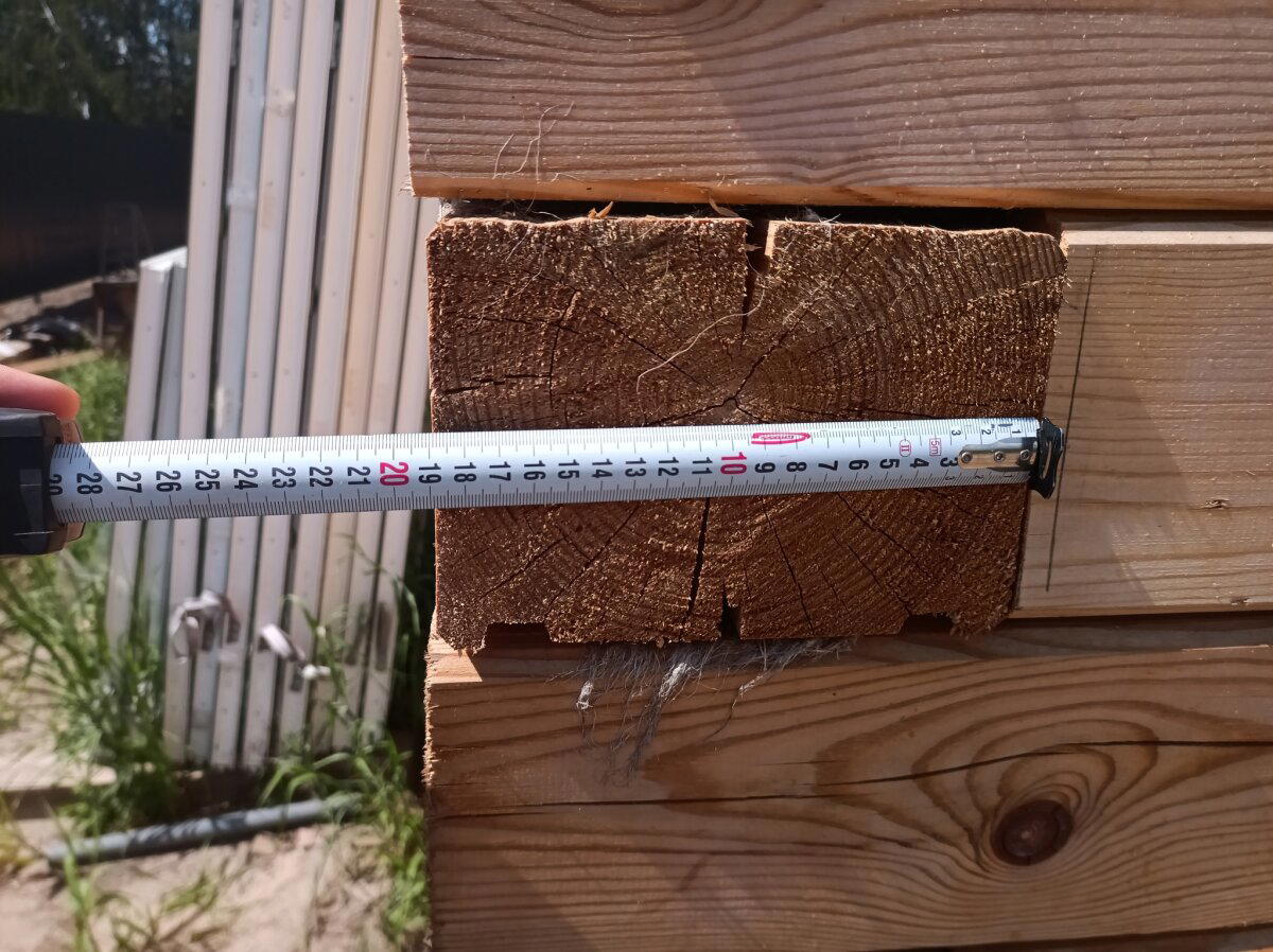 Усадка пиломатериала естественной влажности может составлять до 10% от его высоты.