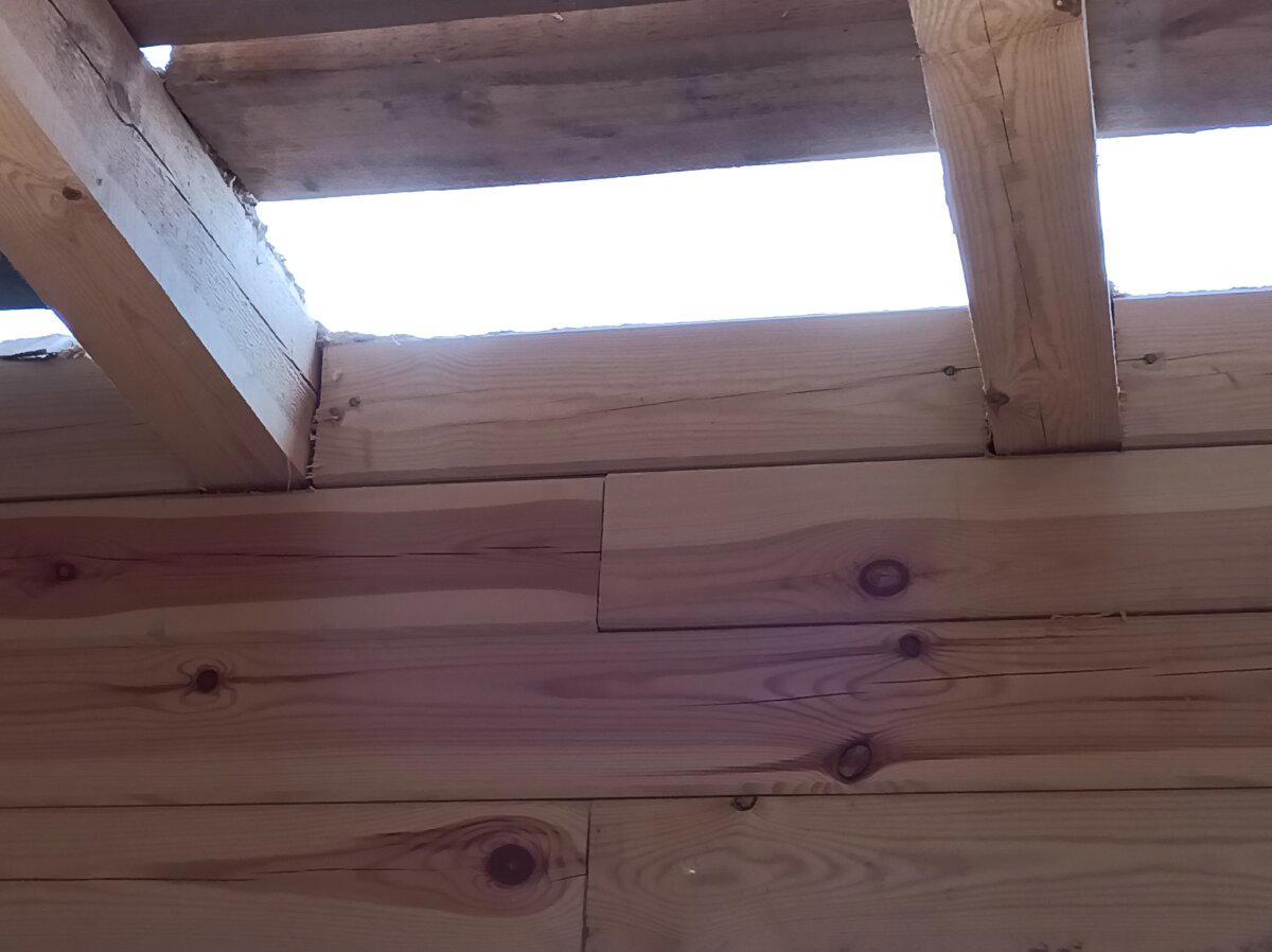 Не, ну а чо? Врезать эти колобашки, что ли? И так сойдёт!