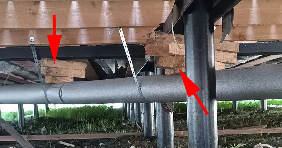 Любителям монтажа канализации на скрутках и на крепеже к деревянным перекрытиям