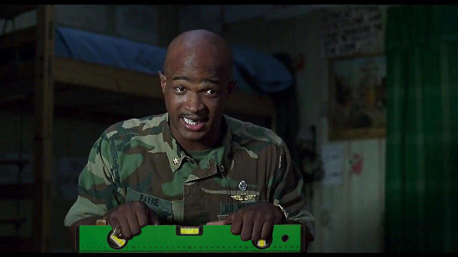 И тут застройщик говорит мне: "Бро, я рук не чувствую!" А я отвечаю: "Их у тебя и нет!"