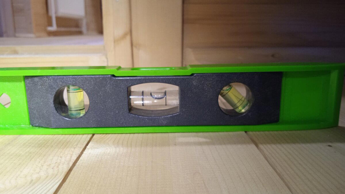 Выпученные сваи - я потратил на их поиск годы! Отчёт по обследованию каркасного дома перед покупкой