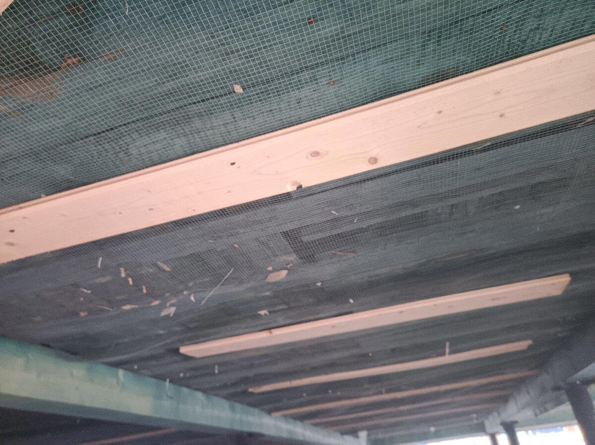 Каркас летит в Канзас! Продувка и обследование очередного псевдодома. Или, почему утепление не работает без пароизоляции