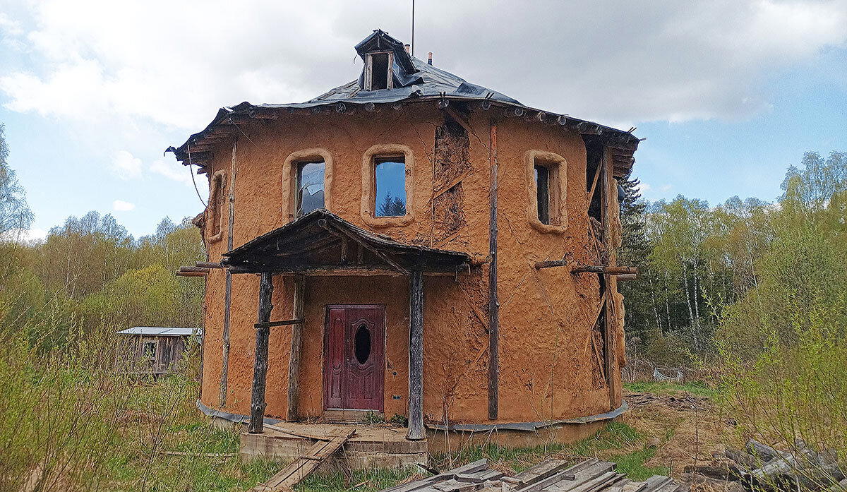 Мяли, мазали, лепили, на продажу разместили! Экодомик, который не смог