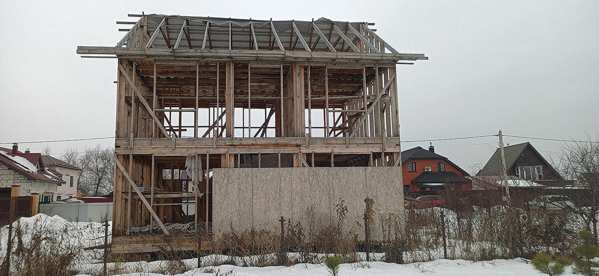 Почему монтажная пена не должна использоваться при заделке щелей в древесине. Продолжение "Стройки за стеклом"