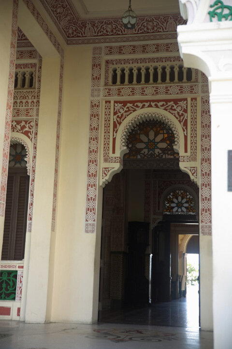 Ну, шикарно жить не запретишь, чо.